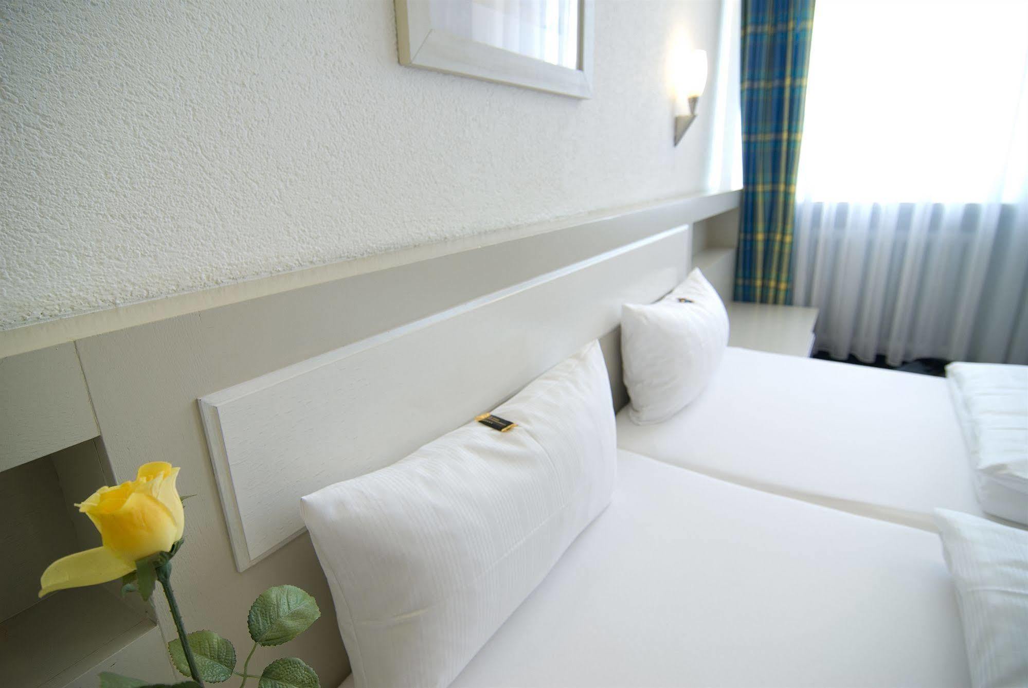 Hotel Kempf Dirmstein Extérieur photo